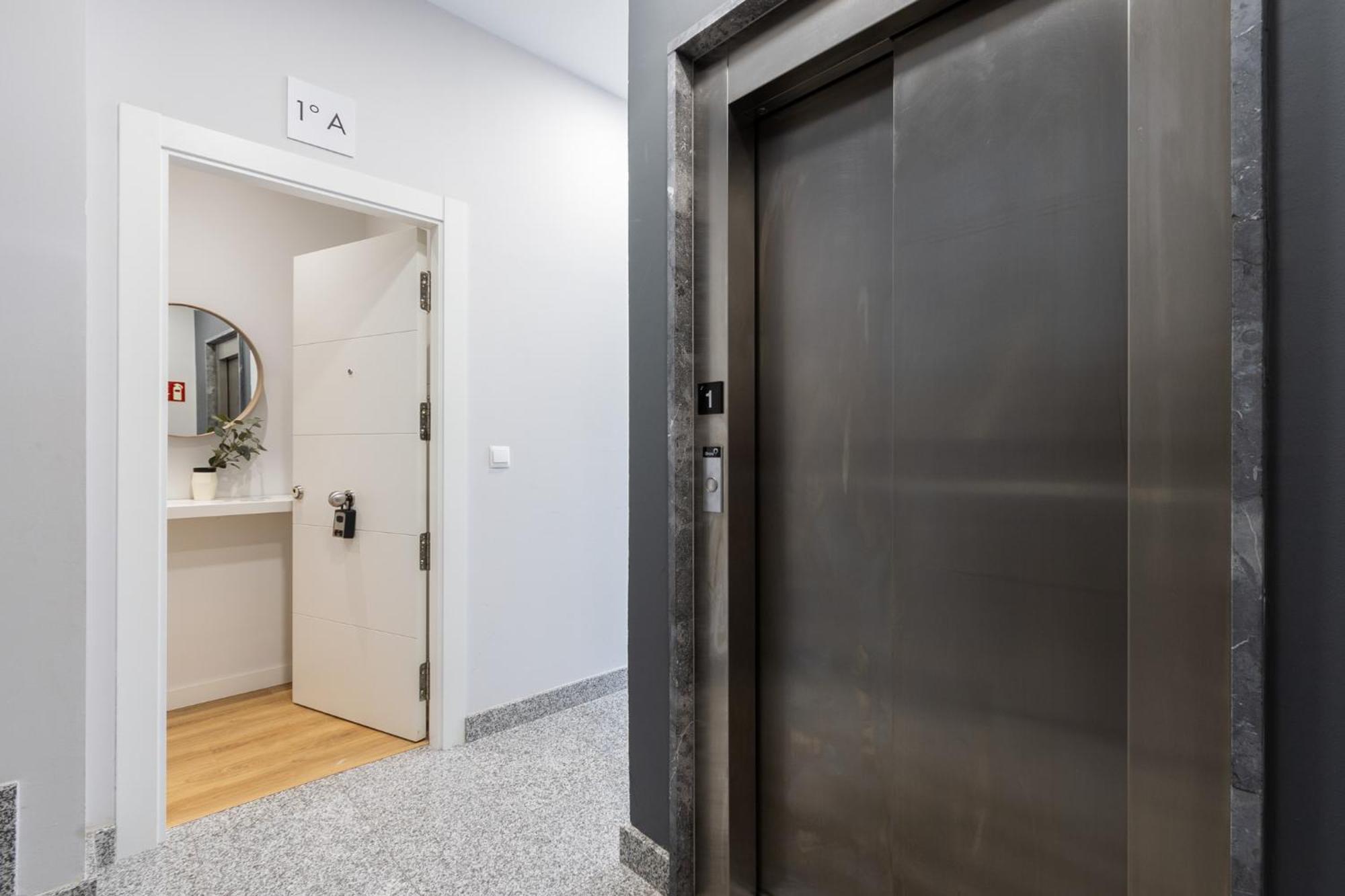 Insidehome Apartments - La Casa Del General Valladolid Zewnętrze zdjęcie